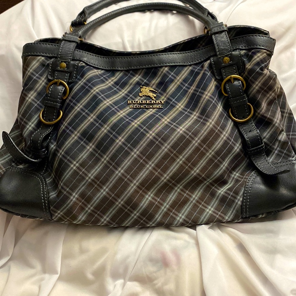 ❤️Pre-loved Authentic Burberry Blue Label bag❤️